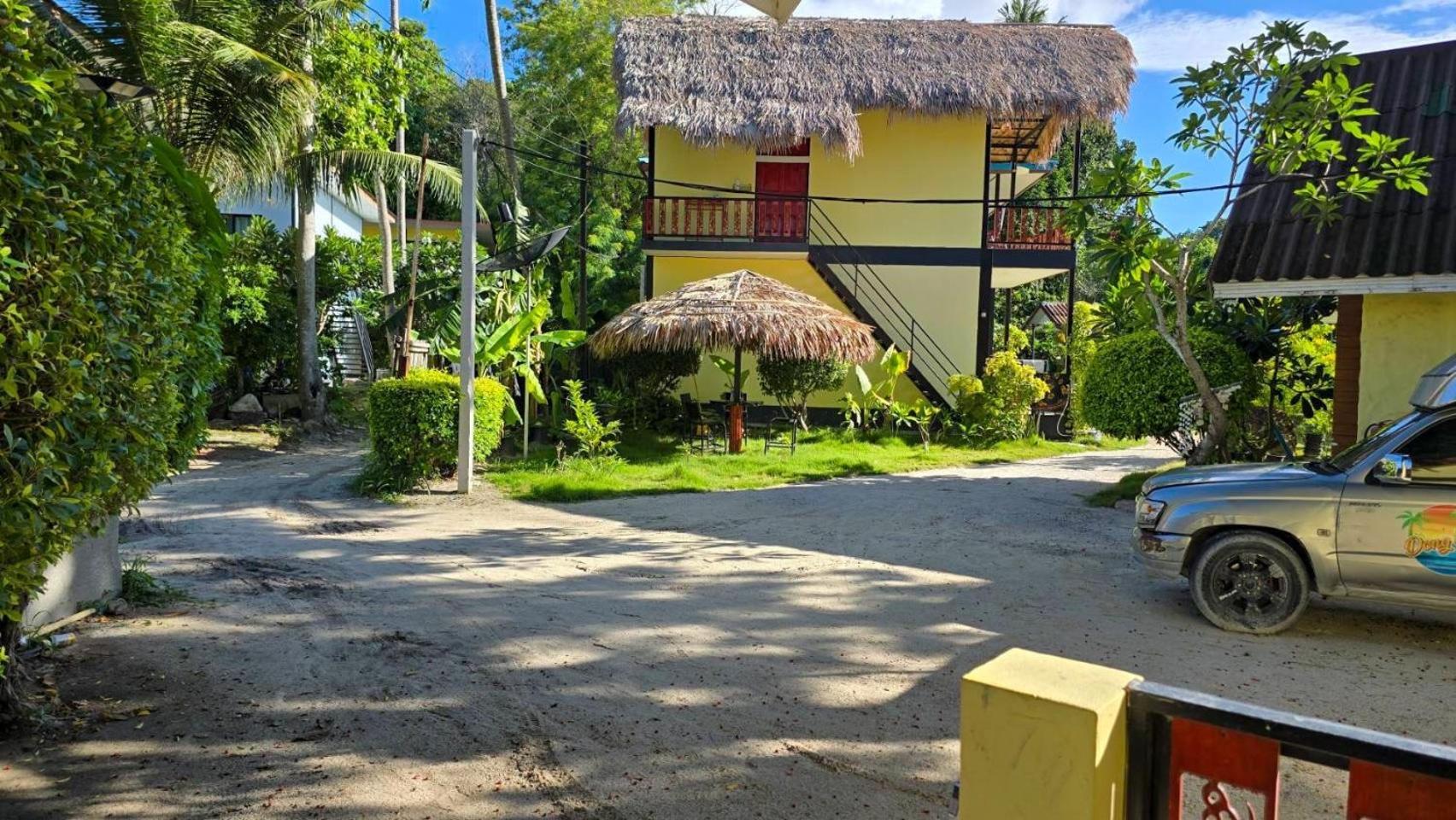 Dong Talay Lipe Beach Resort Екстер'єр фото